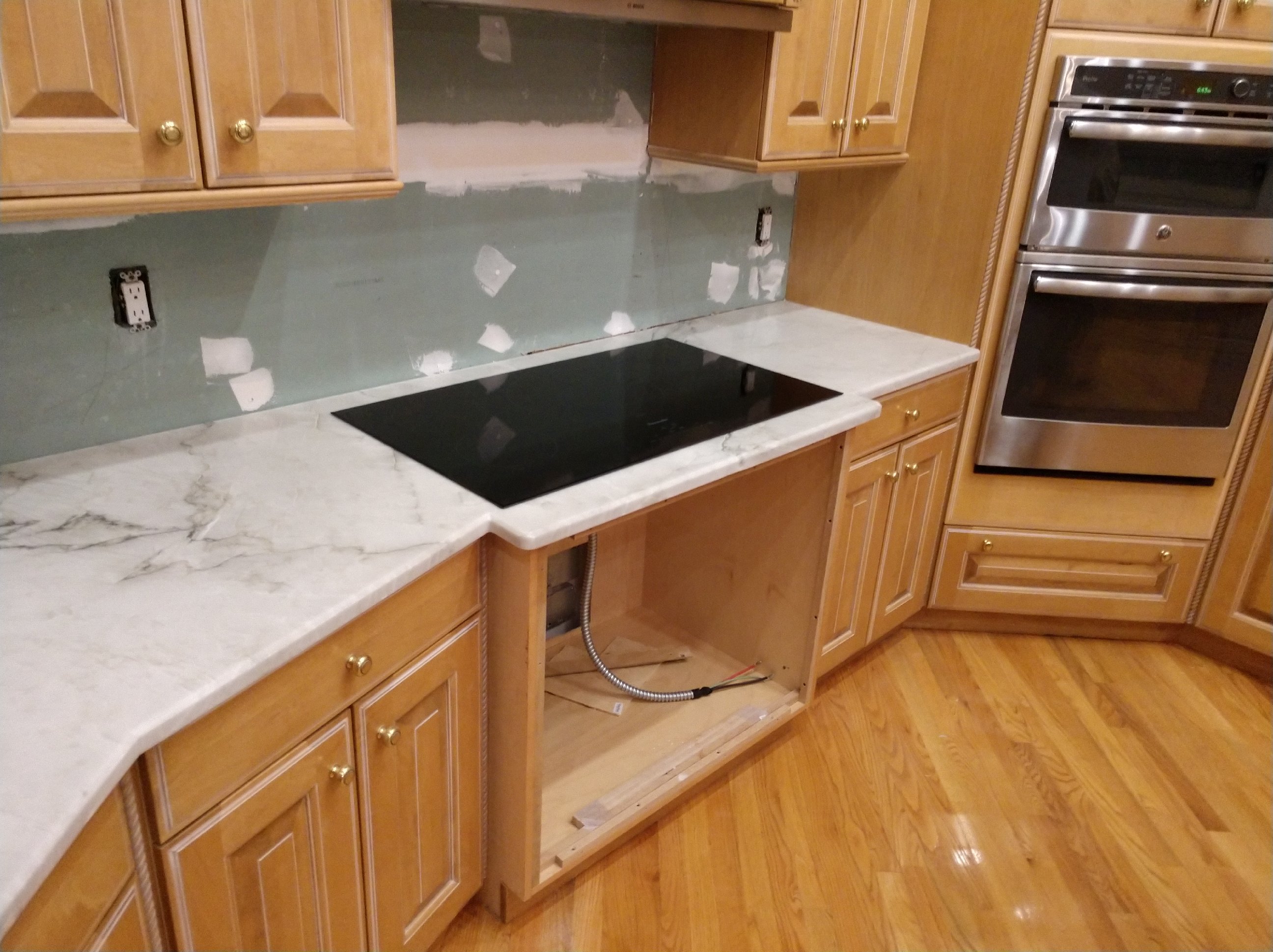 Sedo Pearla Exotic Quartzite Kitchen Stone Countertop Remodel In