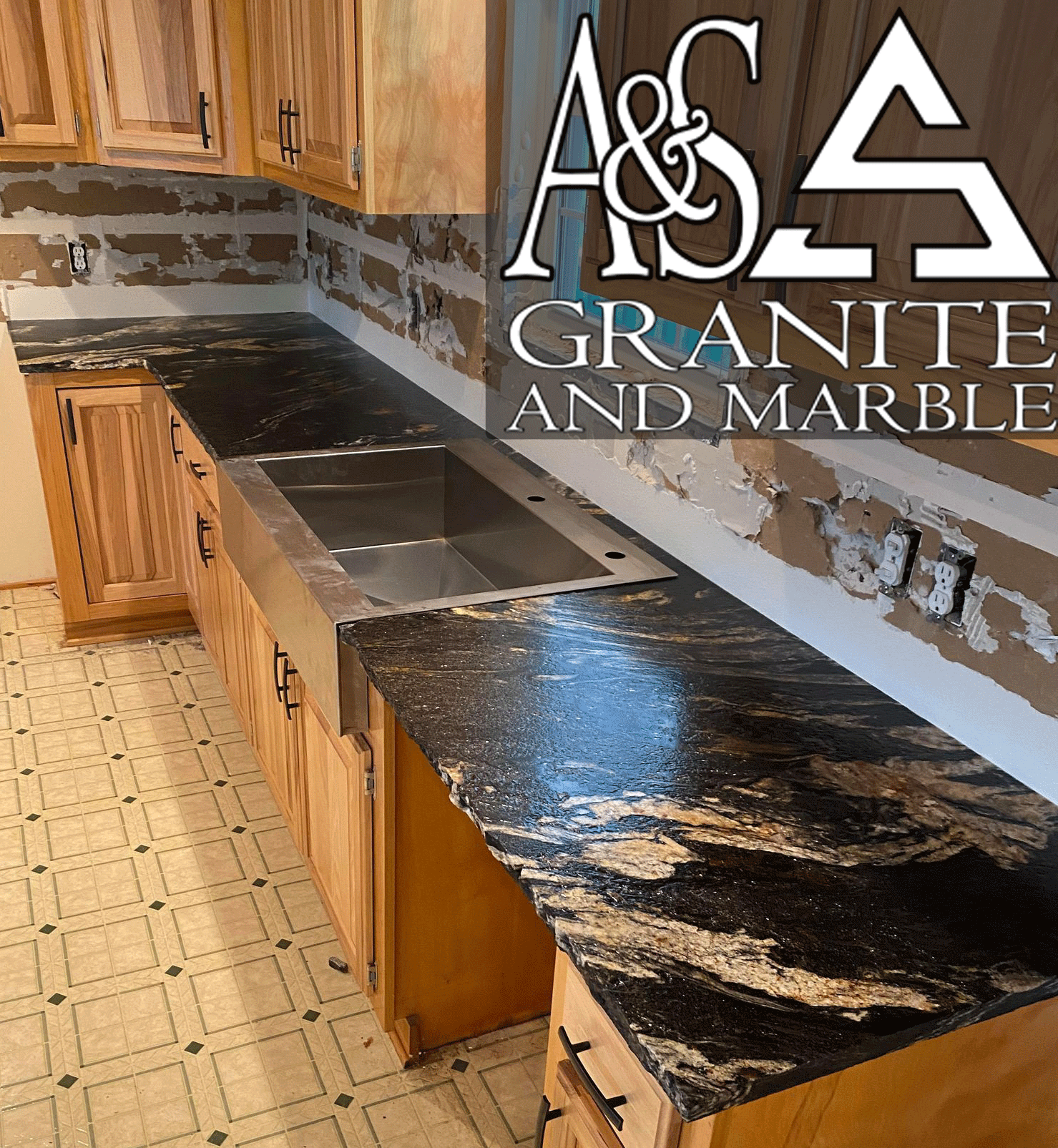 Magma Gold Chiseled Edge Really Pops With a Leathered Finish On These